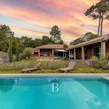 A VENDRE VILLA PLAIN PIED QUARTIER RÉSIDENTIEL PROCHE PYLA