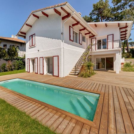 VILLA TRADITIONNELLE AVEC PISCINE A VENDRE AUX ABATILLES ARCACHON