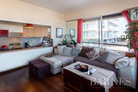 APPARTEMENT VUE MER AVEC 2 CHAMBRES CENTRE VILLE D'ARCACHON