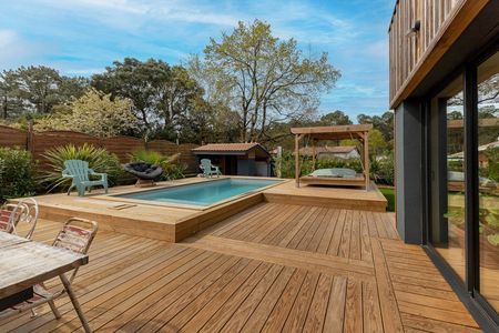 VILLA STYLE FERRET CAPIEN A VENDRE LA TESTE