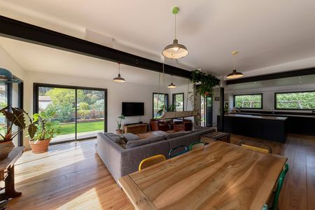 VILLA DE PLAIN PIED AVEC PISCINE A VENDRE LA TESTE