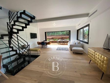 PROCHE DES PLAGES DU YLA VILLA EN BOIS A VENDRE