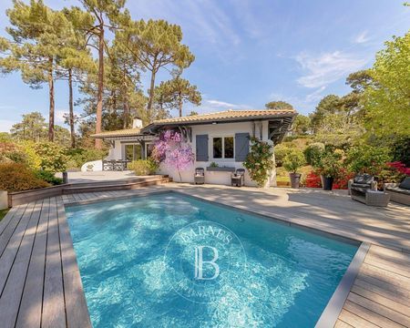 A VENDRE VILLA TRADITIONNELLE ENTIÈREMENT RÉNOVEE PROCHE MOULLEAU AU PYLA SUR MER