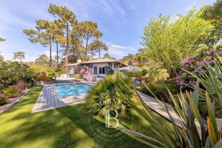 A vendre villa située au calme au PYLA SUR MER