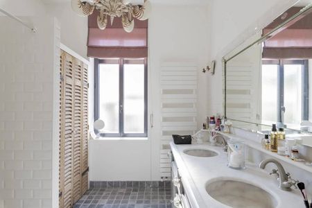 VILLA DE PRESTIGE À VENDRE AU MOULLEAU