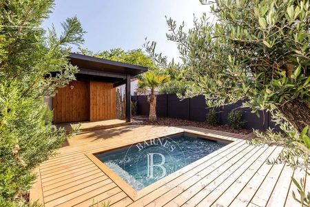 MAISON AVEC JARDIN ET PISCINE AU CALME A ACHETER À L'AIGUILLON ARCACHON