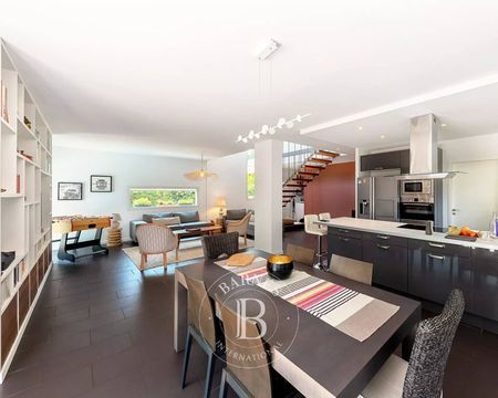 A VENDRE JOLIE VILLA AVEC PISCINE TOUT CONFORT LES ABATILLES ARCACHON