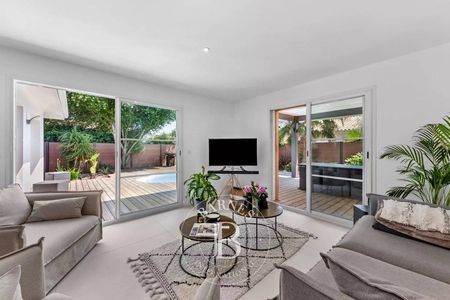 VILLA 5 PICES A VENDRE GUJAN