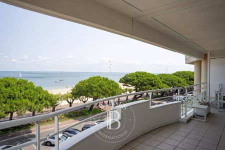 A VENDRE APPARTEMENT PREMIÈRE LIGNE ARCACHON