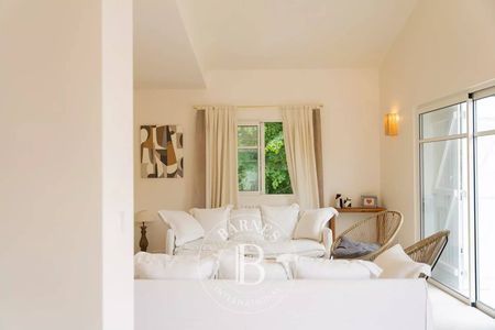 A VENDRE VILLA AVEC PISCINE A PROXIMITÉ DE LA PLAGE PEREIRE A ARCACHON