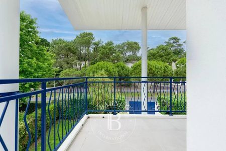 GRANDE VILLA FAMILIALE A VENDRE PLAGE PEREIRE ARCACHON