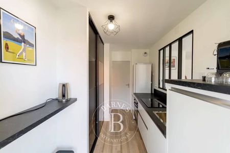 APPARTEMENT 3 PIÈCES CUISINE INDÉPENDANTE PLAGE PEREIRE A PIEDS