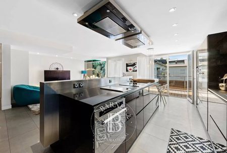 VENTE LUXUEYX APPARTEMENT CEOUR DE VILLE ARCACHON