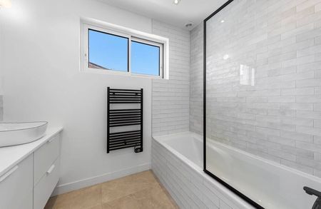 MAGNIFIQUE VILLA DE 7 PIÈCES, ENTIÈREMENT RÉNOVÉE, AU COEUR D’ARCACHON