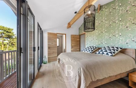 JOLIE VILLA CINQ CHAMBRES A VENDRE QUARTIER DES ABATILLES ARCACHON