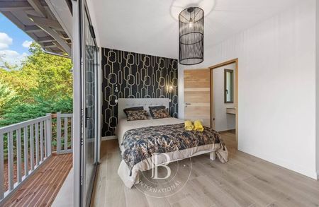 VILLA DE LUXE A VENDRE QUARTIER DES ABATILLES ARCACHON