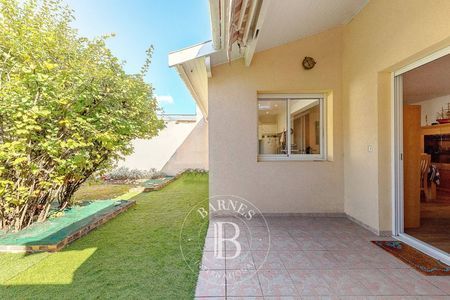 A VENDRE MAISON DE VILLE AVEC JARDIN ARCACHON