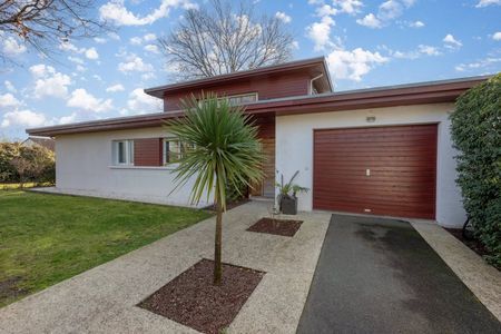 MAGNIFIQUE VILLA D’ARCHITECTE AVEC PISCINE À ANDERNOS