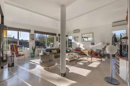 MAGNIFIQUE VILLA D’ARCHITECTE AVEC PISCINE À ANDERNOS