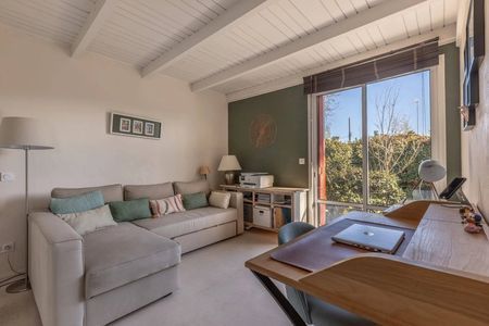 MAGNIFIQUE VILLA D’ARCHITECTE AVEC PISCINE À ANDERNOS