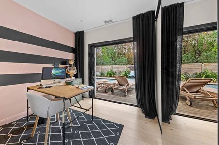 VILLA CONTEMPORAINE AVEC VUE SUR LA FORÊT À ARCACHON