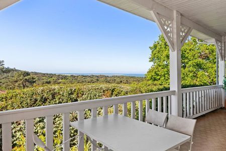 PROPRIÉTÉ FAMILIALE D’EXCEPTION EN VENTE AVEC VUE PANORAMIQUE SUR LE BASSIN D'ARCACHON, AU PYLA-SUR-MER