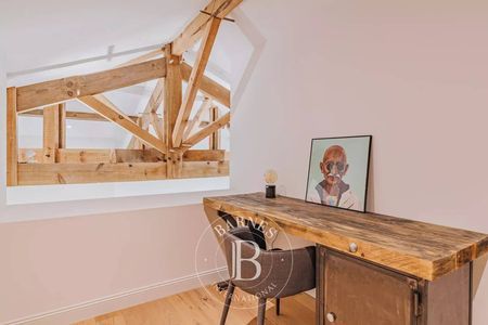 EXCLUSIVITÉ - MAGNIFIQUE VILLA RÉNOVÉE, 8 PIÈCES ET PISCINE AU PYLA-SUR-MER