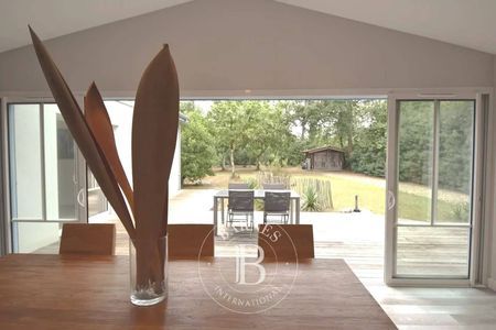 BELLE VILLA FAMILIALE, ENTIÈREMENT RÉNOVÉE, À CLAOUEY