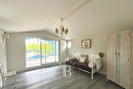 BELLE VILLA FAMILIALE, ENTIÈREMENT RÉNOVÉE, À CLAOUEY