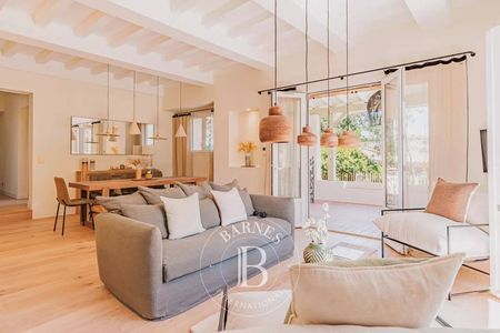 cuisine ouverte équipée avec îlot central villa Cap Ferret