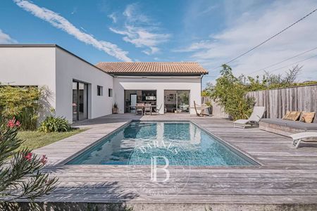 VILLA À VENDRE GUJAN MESTRAS