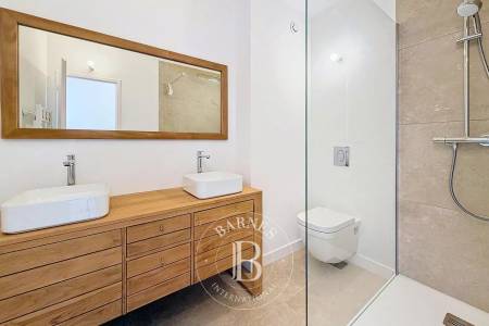 APPARTEMENT DE 5 PIECES A VENDRE PREMI7RE LIGNE VUE BASSIN ARCACHON 33120