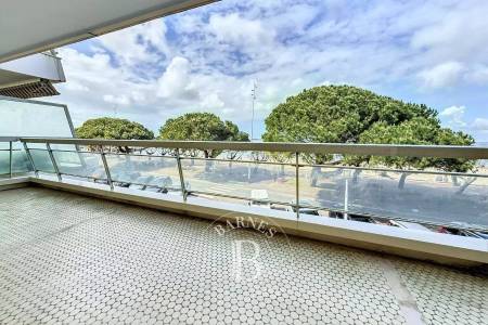 APPARTEMENT AVEC TERRASSE VUE BASSIN AVENDRE ARCACHON