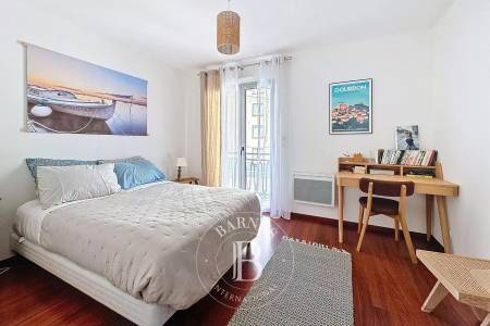 JOLIE MAISON DE VILLE EN PARFAIT ÉTAT A VENDRE CENTRE ARCACHON