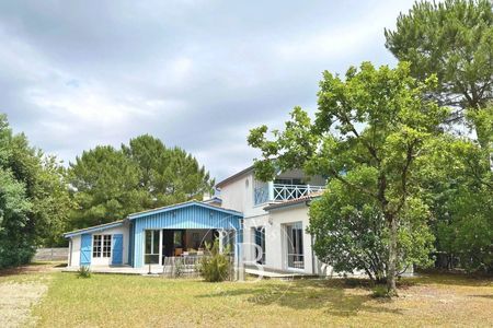 BELLE VILLA FAMILIALE, ENTIÈREMENT RÉNOVÉE, À CLAOUEY