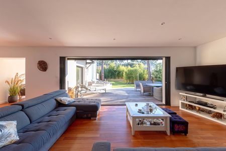 BELLE VILLA AVEC GRANDE PIECE DE VIE ET CUISINE ILOT CENTRAL A VENDRE PYLA