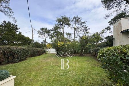 Immobilier de prestige au Cap Ferret, terrain avec potentiel de construction