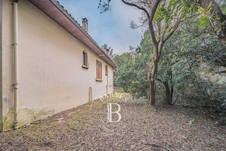 Possibilité de reconstruction pour une villa typiquement ferret capienne Barnes Bassin d’Arcachon