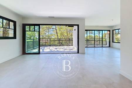 VILLA GAUME NEUVE AVEC VUE BASSIN ET 7 CHAMBRES AU PYLA-SUR-MER