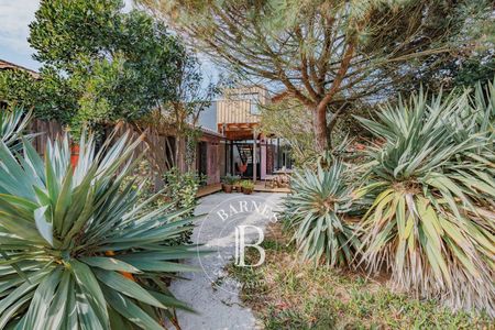 Villa contemporaine avec 6 chambres et piscine à Lacanau Océan