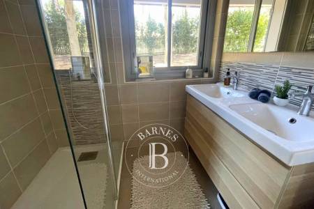 VILLA DE CHARME RENOVÉE, AVEC PISCINE, AUX ABATILLES À ARCACHON