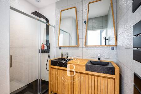 propriété avec ascenseur et double garage Bassin d’Arcachon