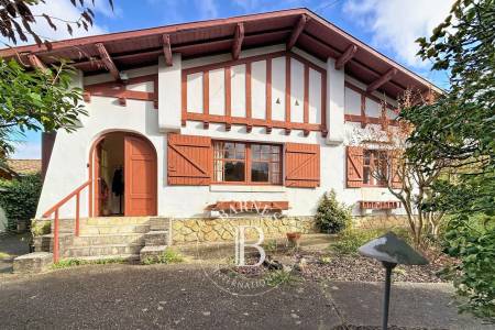 MAISON FAMILIALE BASCO-LANDAISE DE 160 M² AVEC JARDIN AUX ABATILLES À ARCACHON