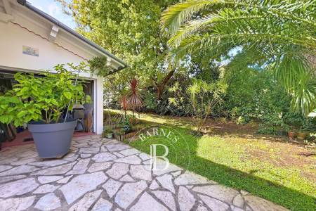 MAISON FAMILIALE AVEC 4 CHAMBRES, JARDIN ET GRAND GARAGE AUX ABATILLES À ARCACHON