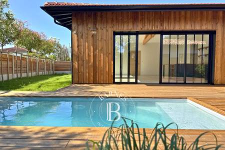 VILLA NEUVE DE PLAIN-PIED AVEC PISCINE À LA TESTE-DE-BUCH, SUR LE BASSIN D’ARCACHON