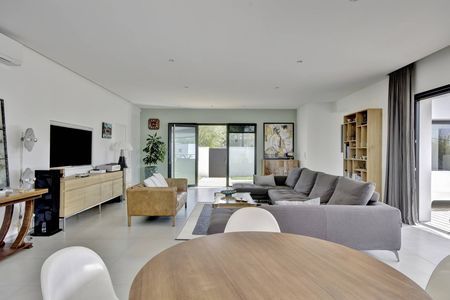 A VENDRE VILLA MODERNE ET DE PLAIN PIED À LA TESTE