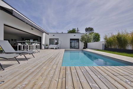 ACHAT VILLA AVEC PISCINE SUR LA TESTE